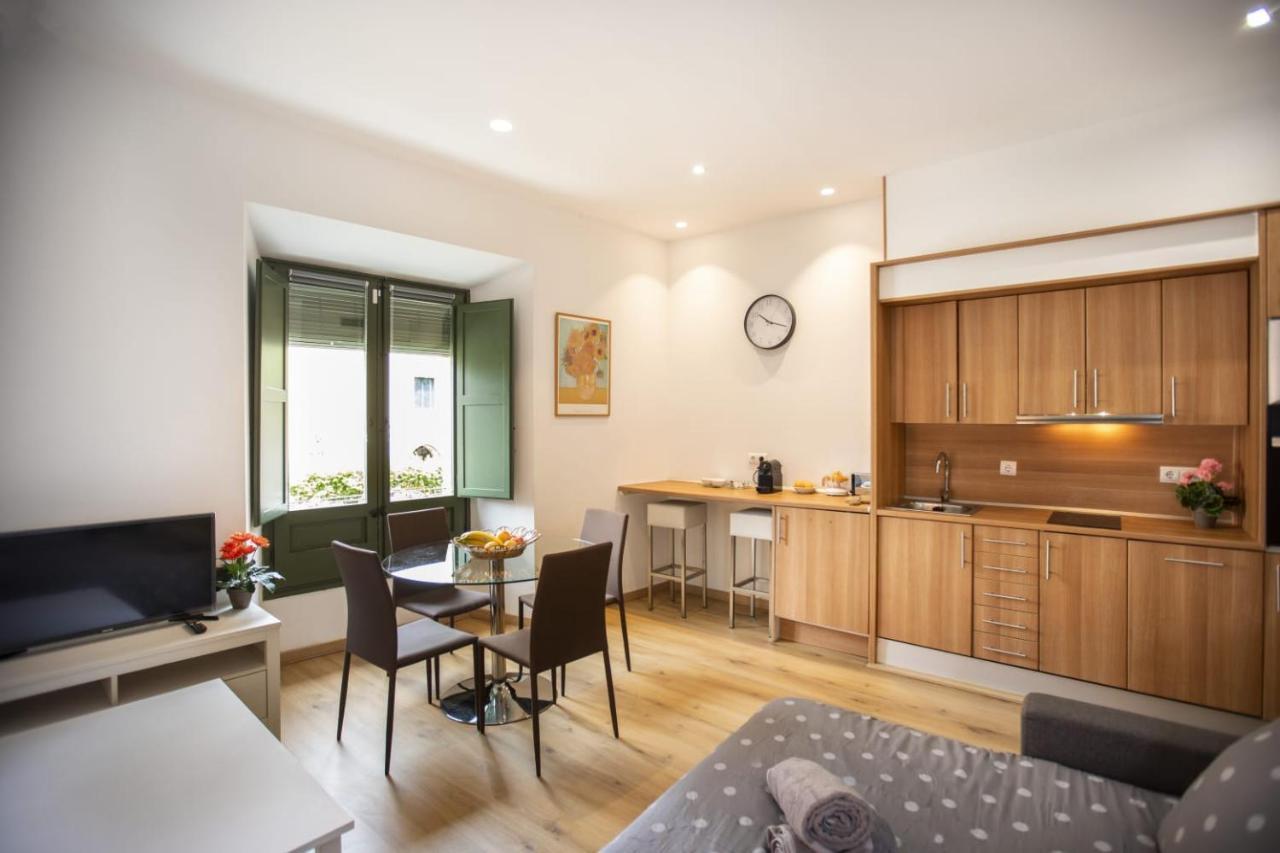 Apartament Al Cor Del Barri Vell De Girona Exterior foto